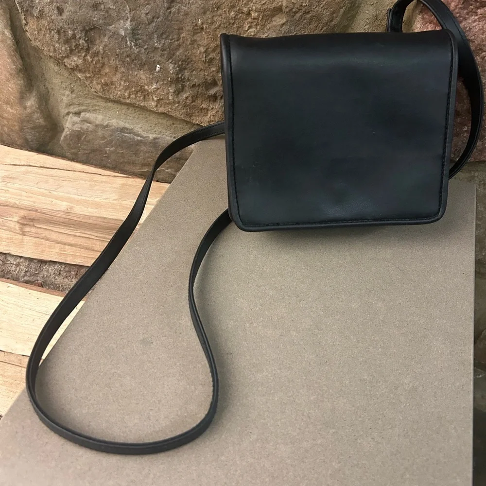 Classic Black Leather Men's Bag-Gorgeous soft leather! ❤️one of my favorites